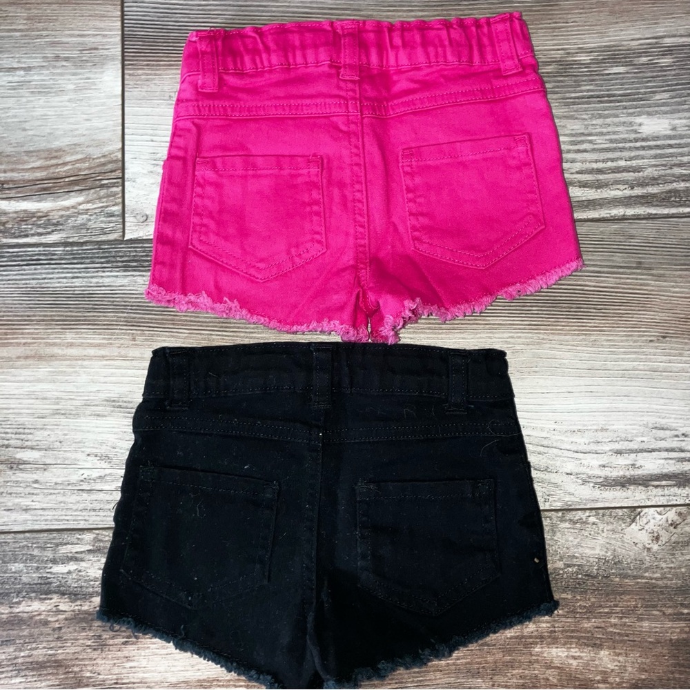 Toddler Girls Bundle of 2 pair of shorts NWOT - Picture 2 of 4